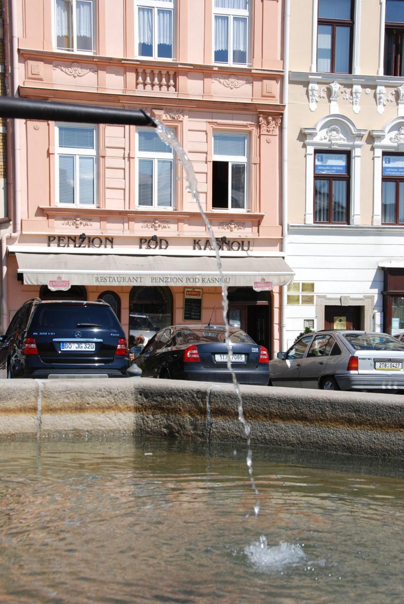 Penzion Pod Kasnou Frydek-Mistek Bagian luar foto